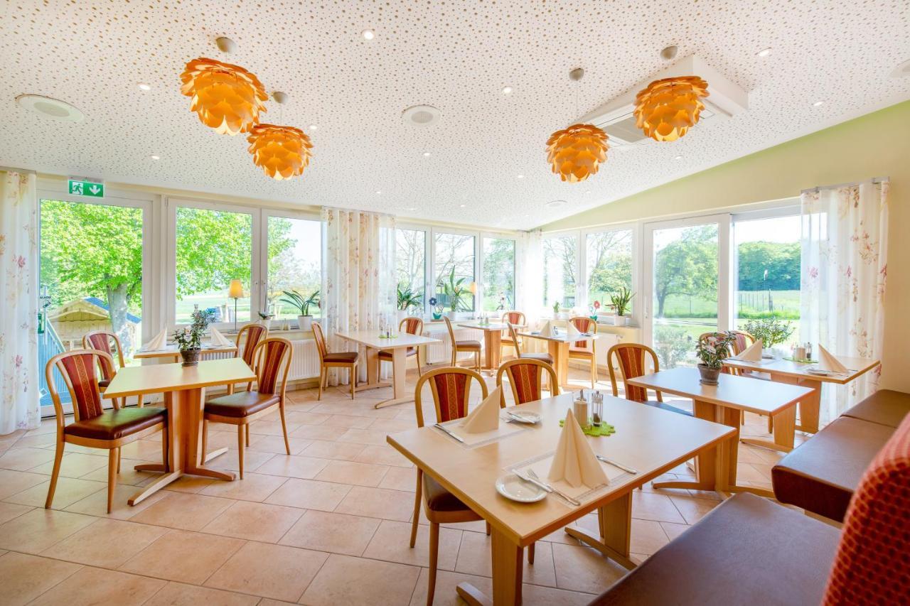 Waldesblick, Hotel-Restaurant Lahr  Exterior photo