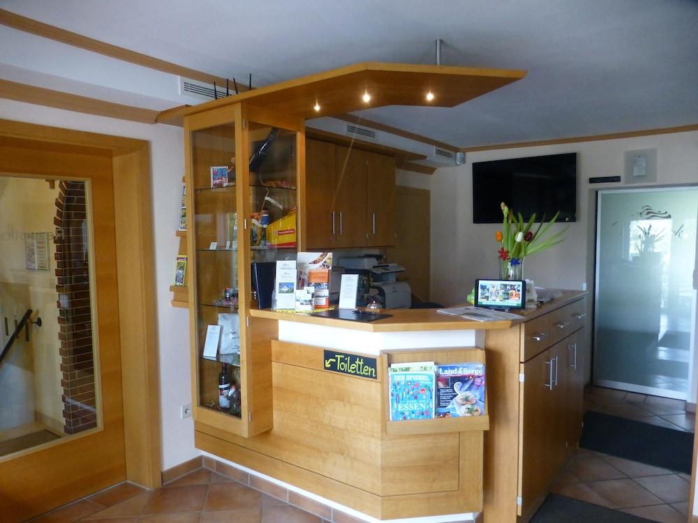Waldesblick, Hotel-Restaurant Lahr  Exterior photo